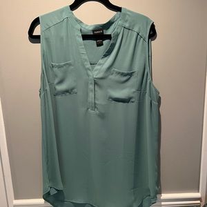 Torrid Size 1 Sleeveless Harper